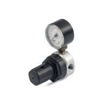 RIDUTTORE CON MANOMETRO T6