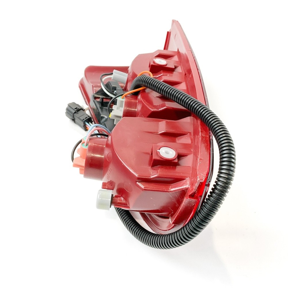 ISUZU D-MAX Euro4 - LIGHTING DIVISION