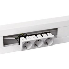 990HPC-Soporte del panel frontal con enchufes eléctricos-998 x 130 x 55