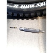 1755/2- Extractor de núcleo de válvula