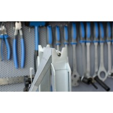 1689.1-Soportes de alineación de ruedas y accesorios