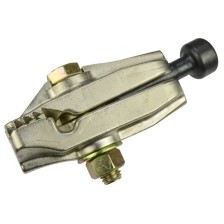 Mordaza de tracción con carriles de 90° para chapas metálicas con perfil angular. Cabezal con ranura de tracción sobre el cuell