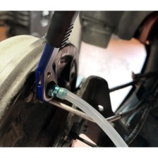 Juego de 8 vasos para purga de frenos de 7 mm a 12 mm con llave de carraca de 13 mm y válvula antirretorno integrada.