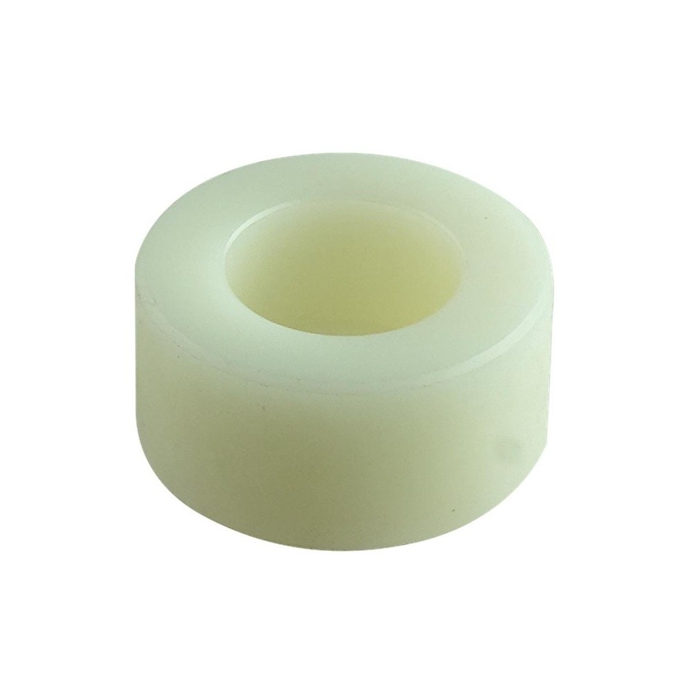 Manguito blanco corto para fijación del cubo de la rueda