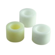 Manguito largo blanco para fijación del buje de la rueda